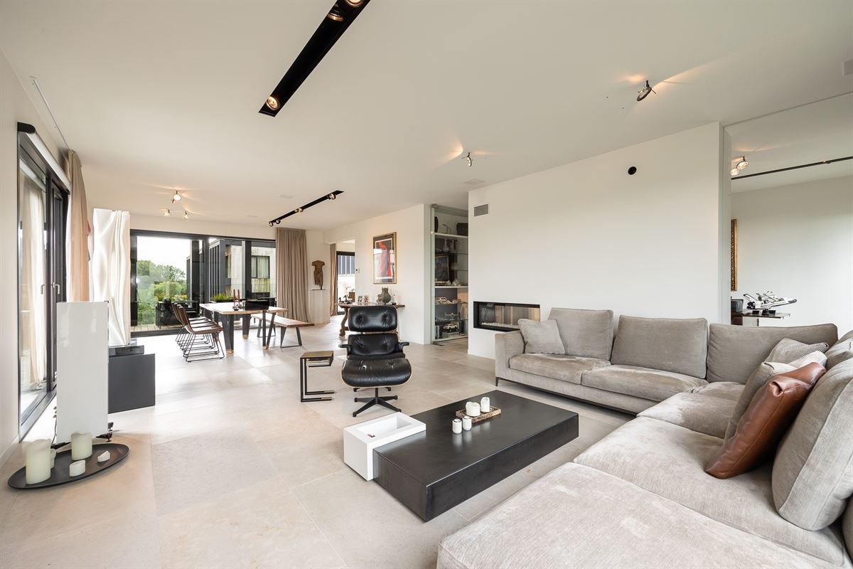 Exclusive apartment with spacious terrace