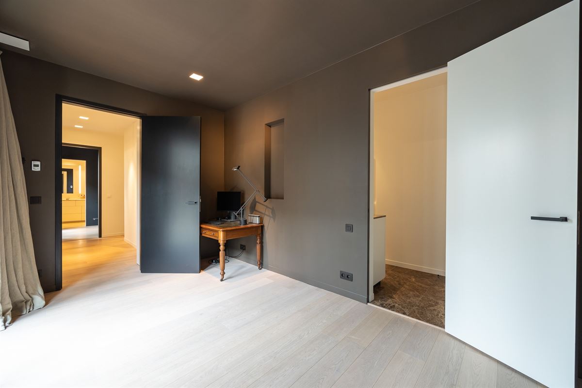 Exclusive apartment with spacious terrace
