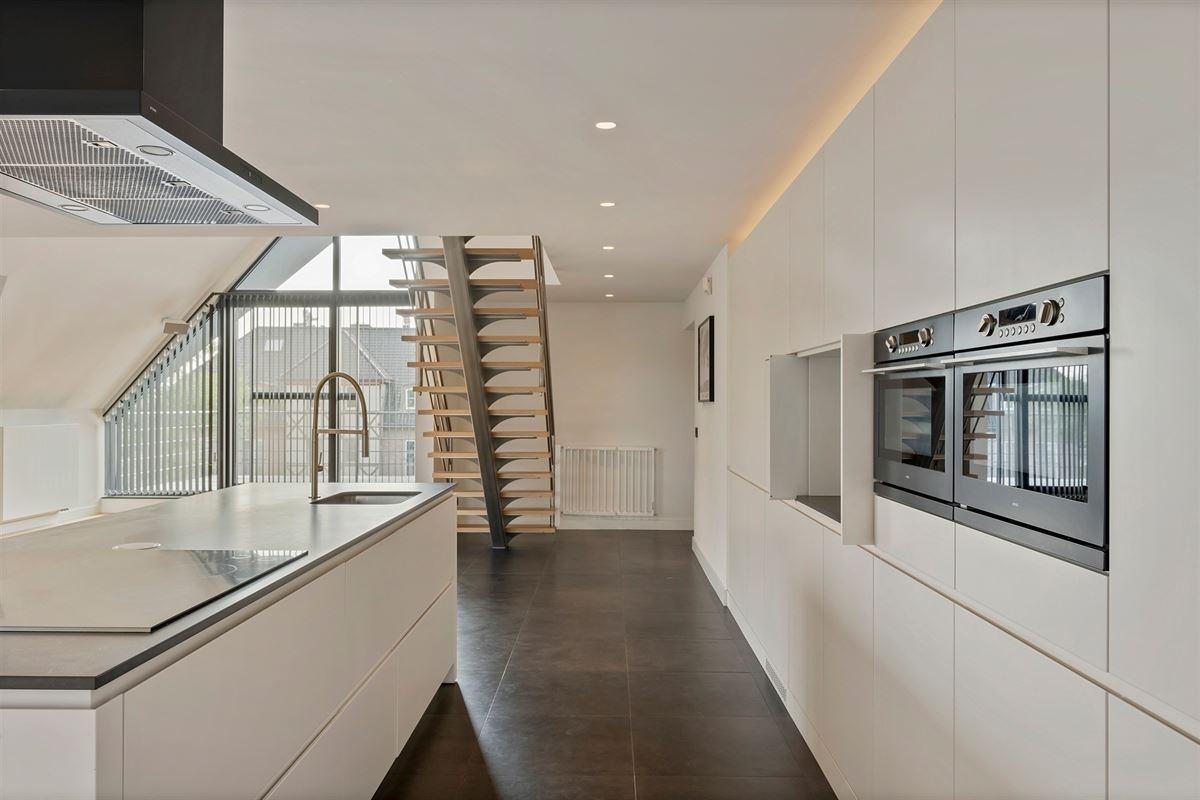 Uitzonderlijk ruim duplexappartement – 245 m² & 4 slaapkamers