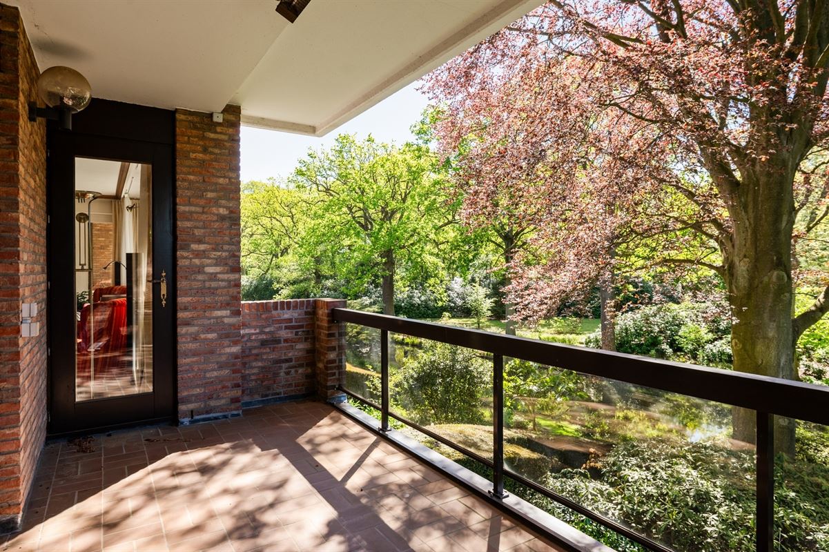 Spacious apartment with guest quarters in Eikendael
