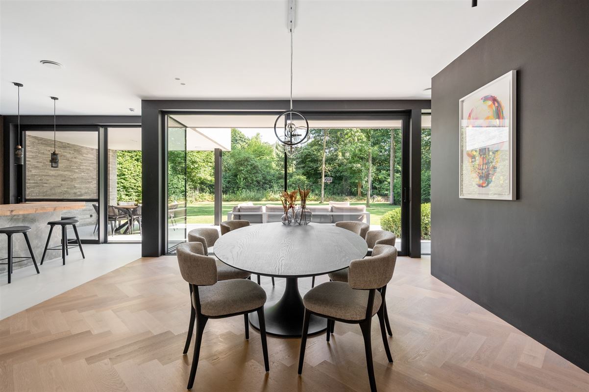 Luxury villa in quiet and discreet location