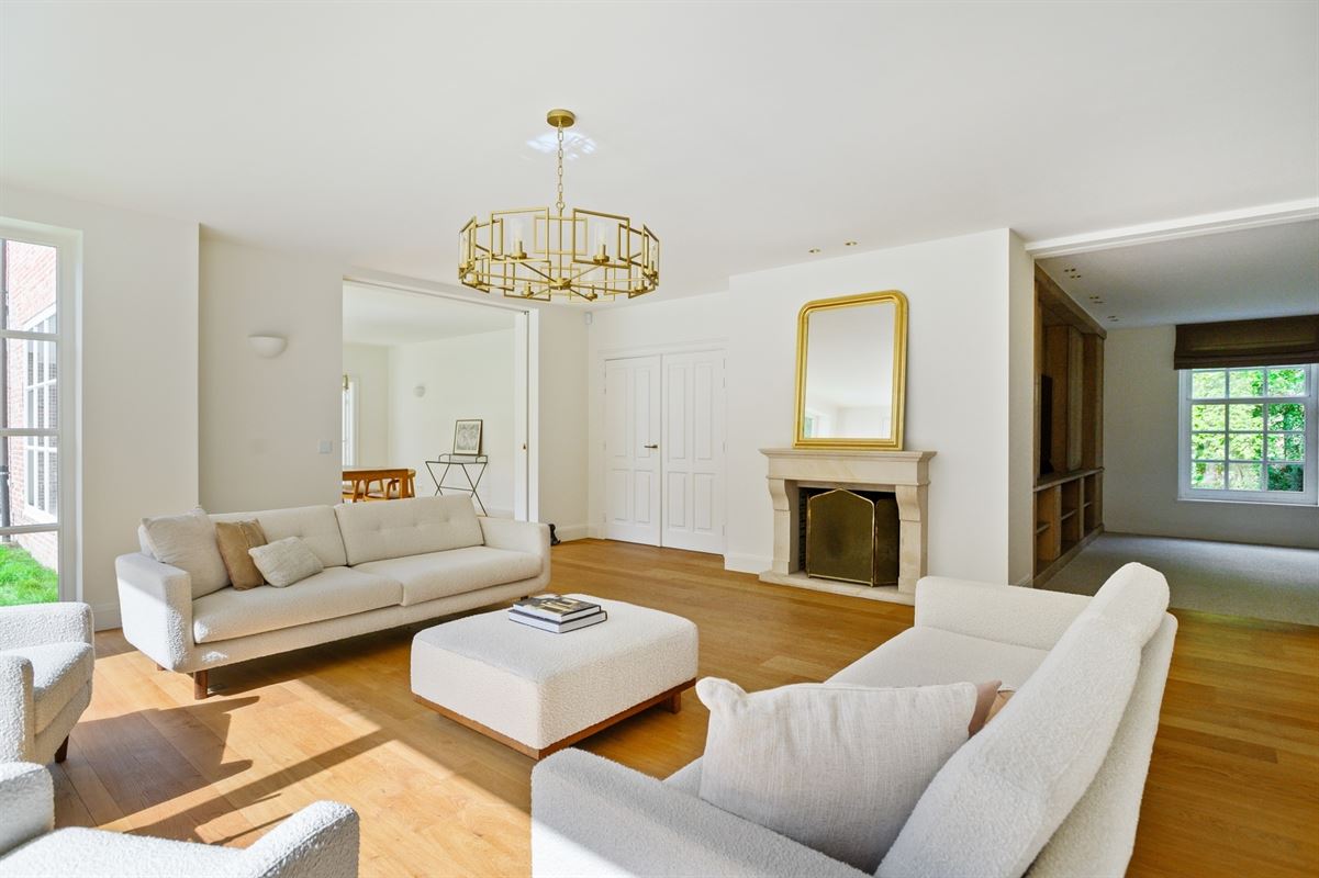 Spacious villa with an indoor pool in a prime location