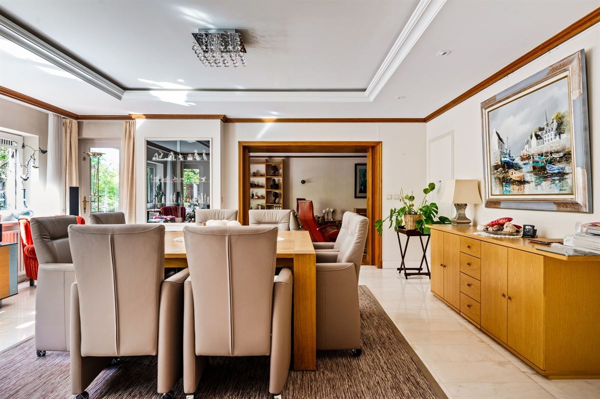 Spacious apartment with guest quarters in Eikendael