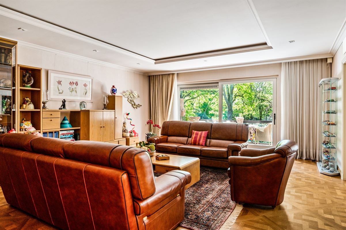 Spacious apartment with guest quarters in Eikendael