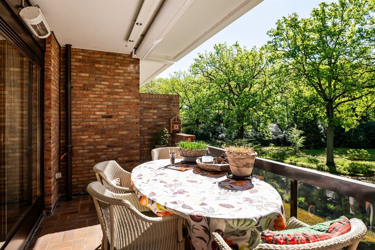 Spacious apartment with guest quarters in Eikendael