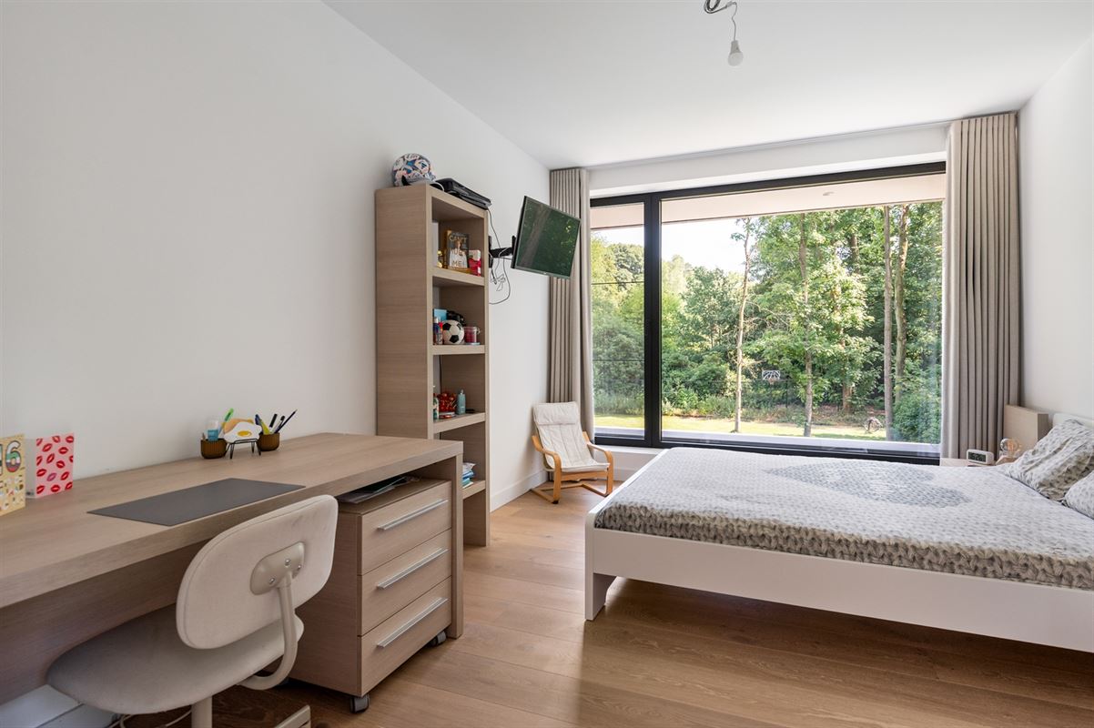 Luxury villa in quiet and discreet location