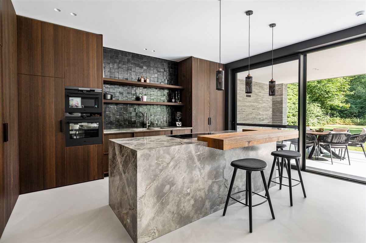 Luxury villa in quiet and discreet location