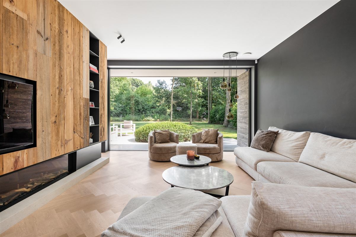 Luxury villa in quiet and discreet location