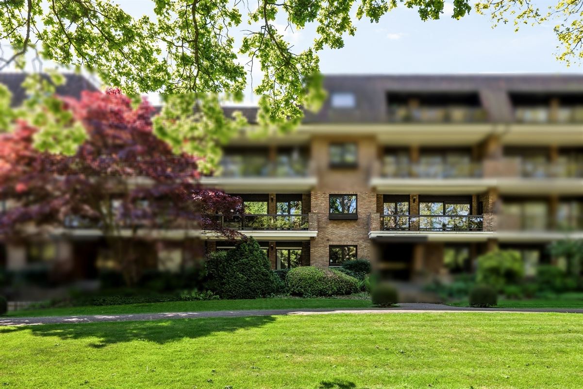 Spacious apartment with guest quarters in Eikendael