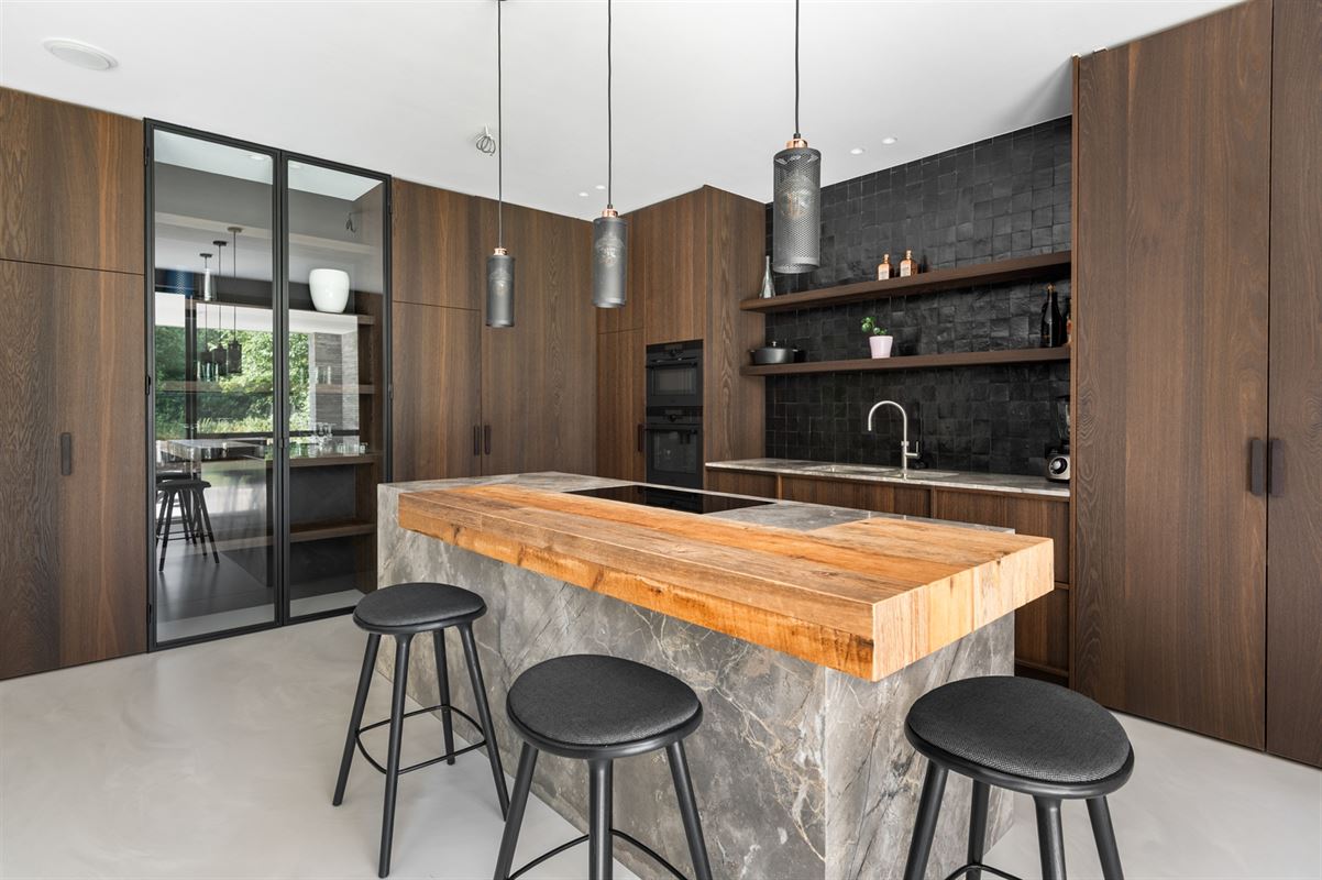 Luxury villa in quiet and discreet location