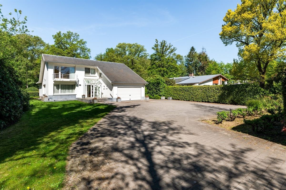 Villa to renovate in highly sought after location
