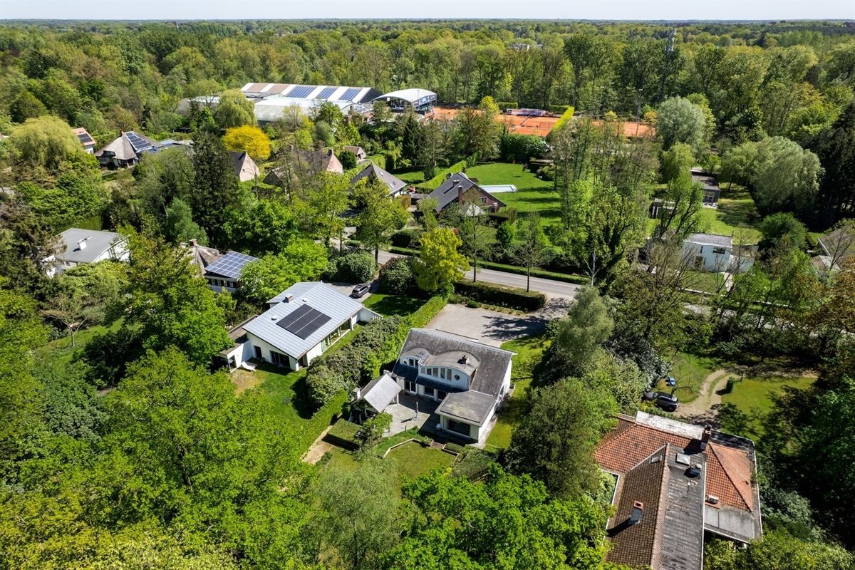 Villa to renovate in highly sought after location