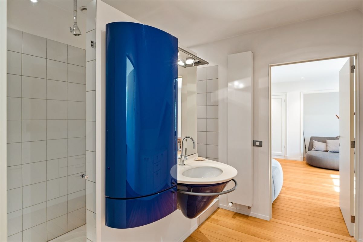 Very spacious villa on approx. 1.7 Ha adjacent to Peerdsbos