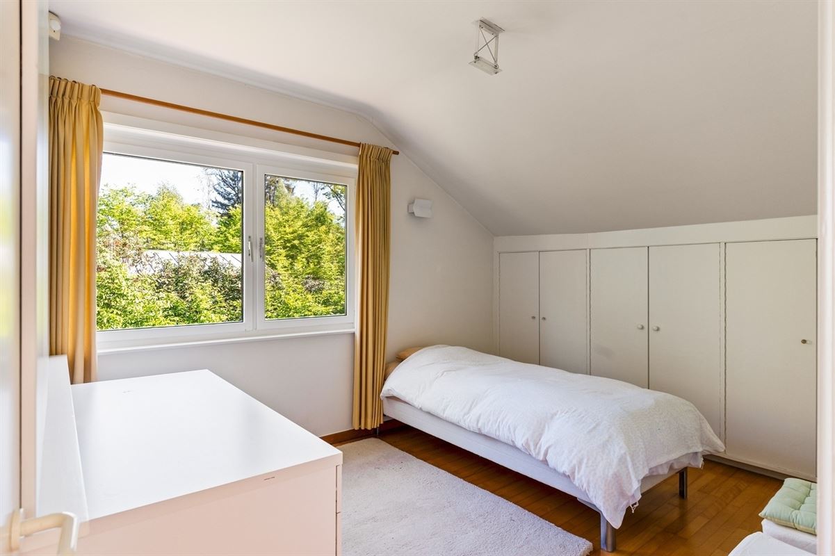 Villa to renovate in highly sought after location