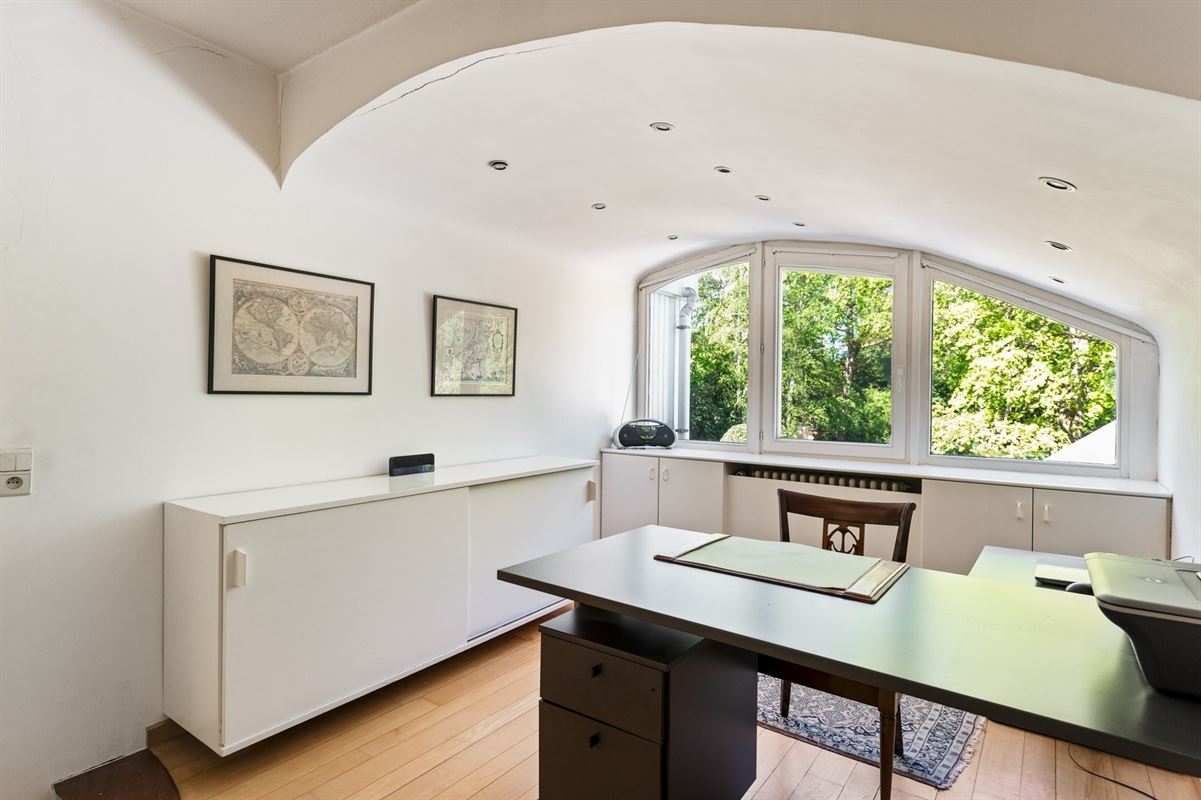 Villa to renovate in highly sought after location