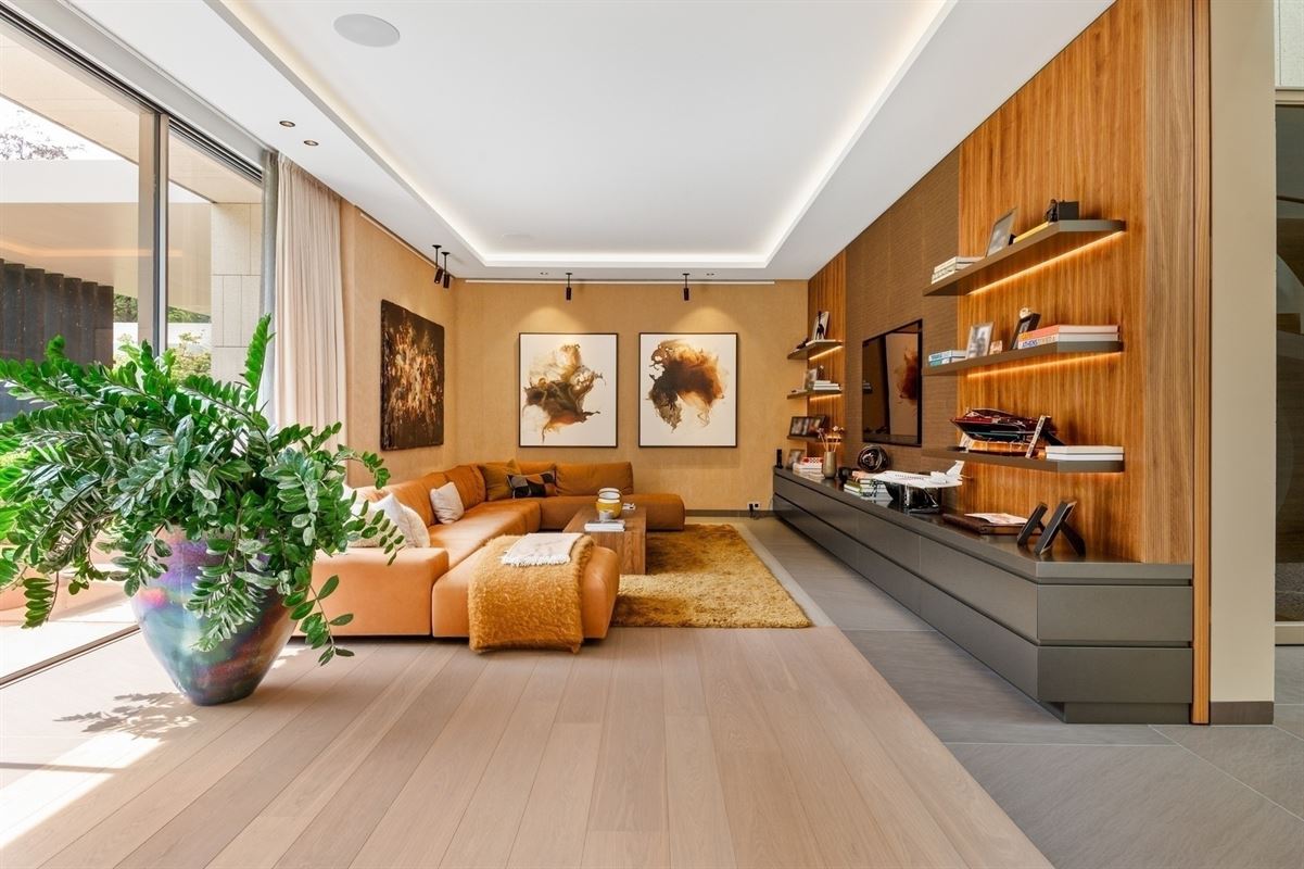 International architecture in an exceptional location in Brasschaat