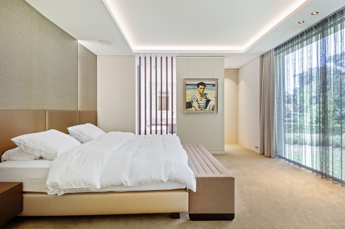 International architecture in an exceptional location in Brasschaat