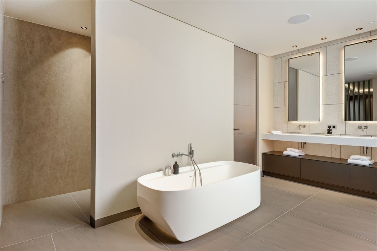 International architecture in an exceptional location in Brasschaat