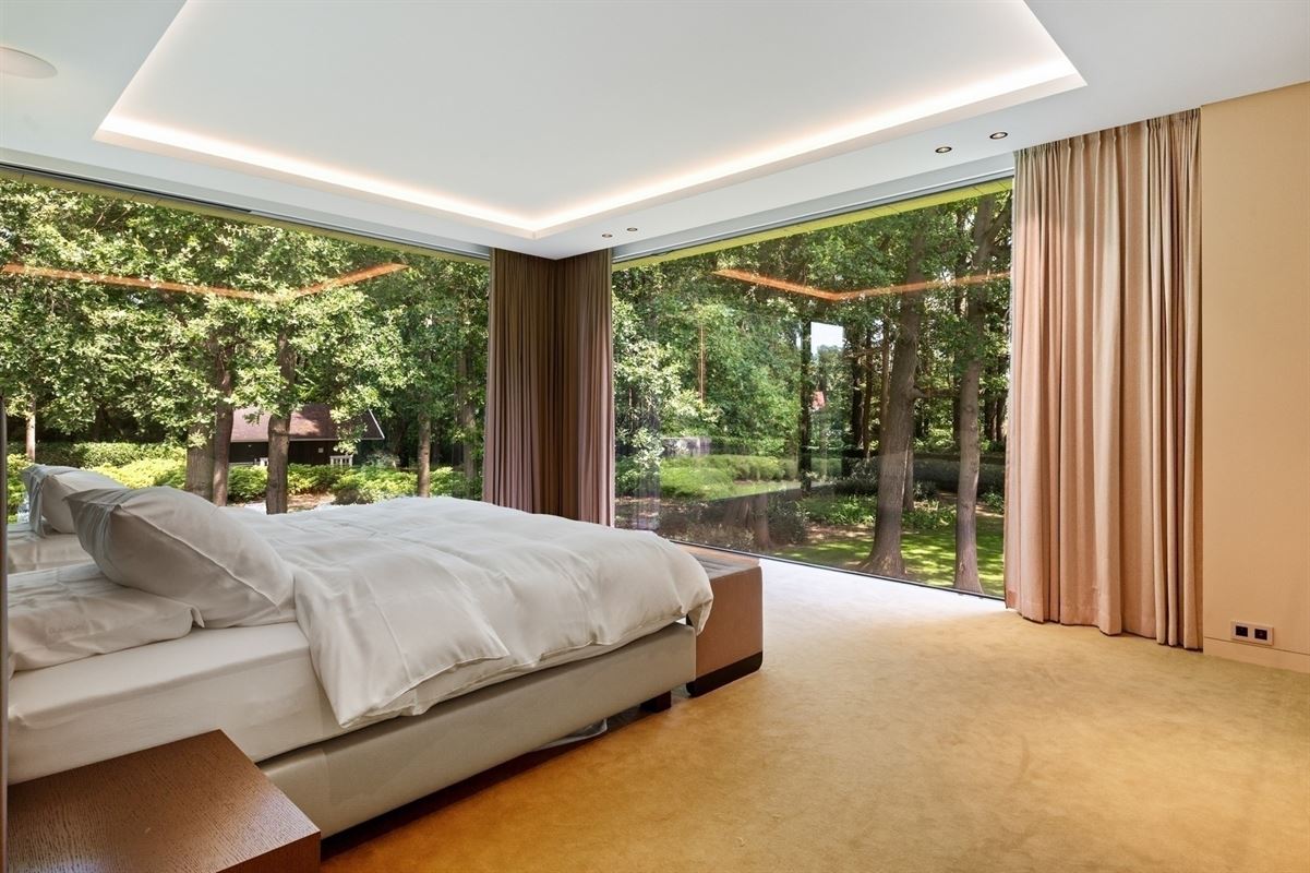 International architecture in an exceptional location in Brasschaat