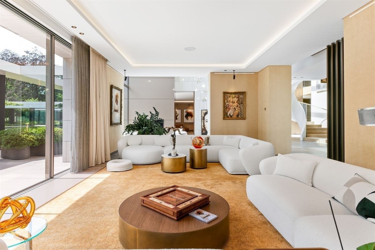 International architecture in an exceptional location in Brasschaat