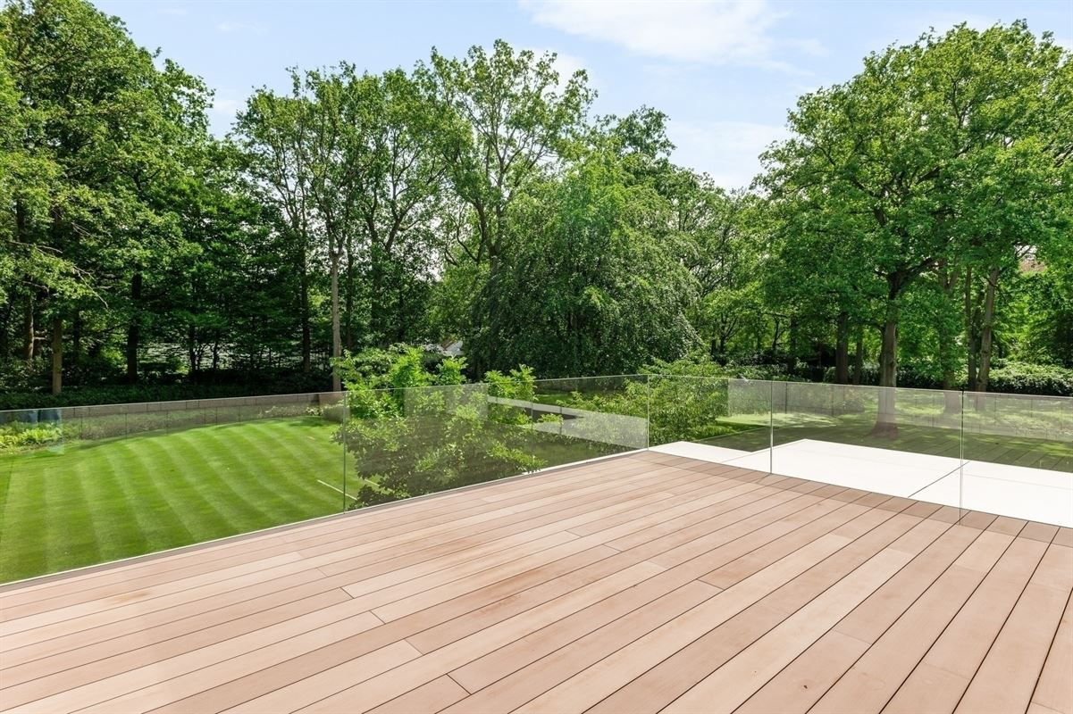 International architecture in an exceptional location in Brasschaat