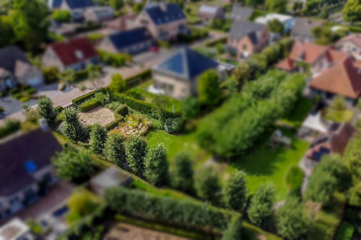 Quietly located building lot for low-density development near the center of Hoogstraten