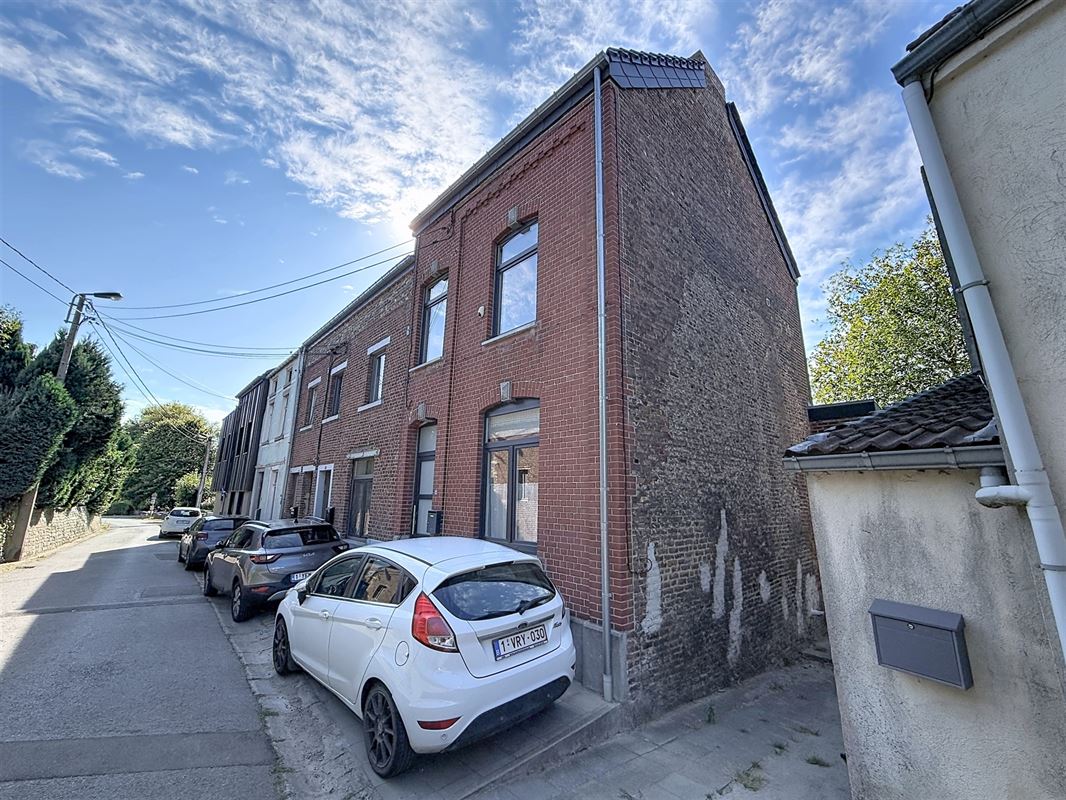 Maison 3 façades à vendre à Viesville
