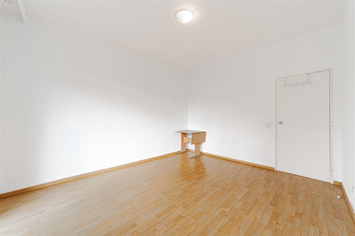 Ruim appartement met 2 slpk en terras