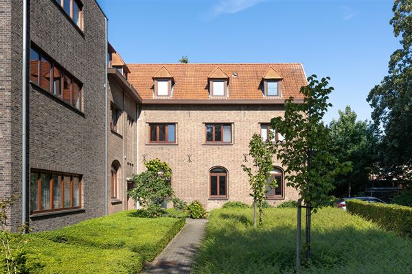 Gelijkvloers loftappartement met 2 slaapkamers