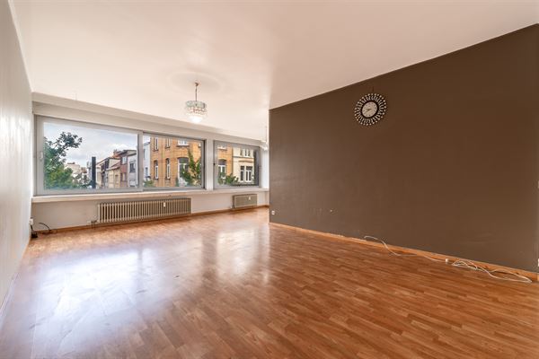 Ruim appartement met 2 slpk en terras
