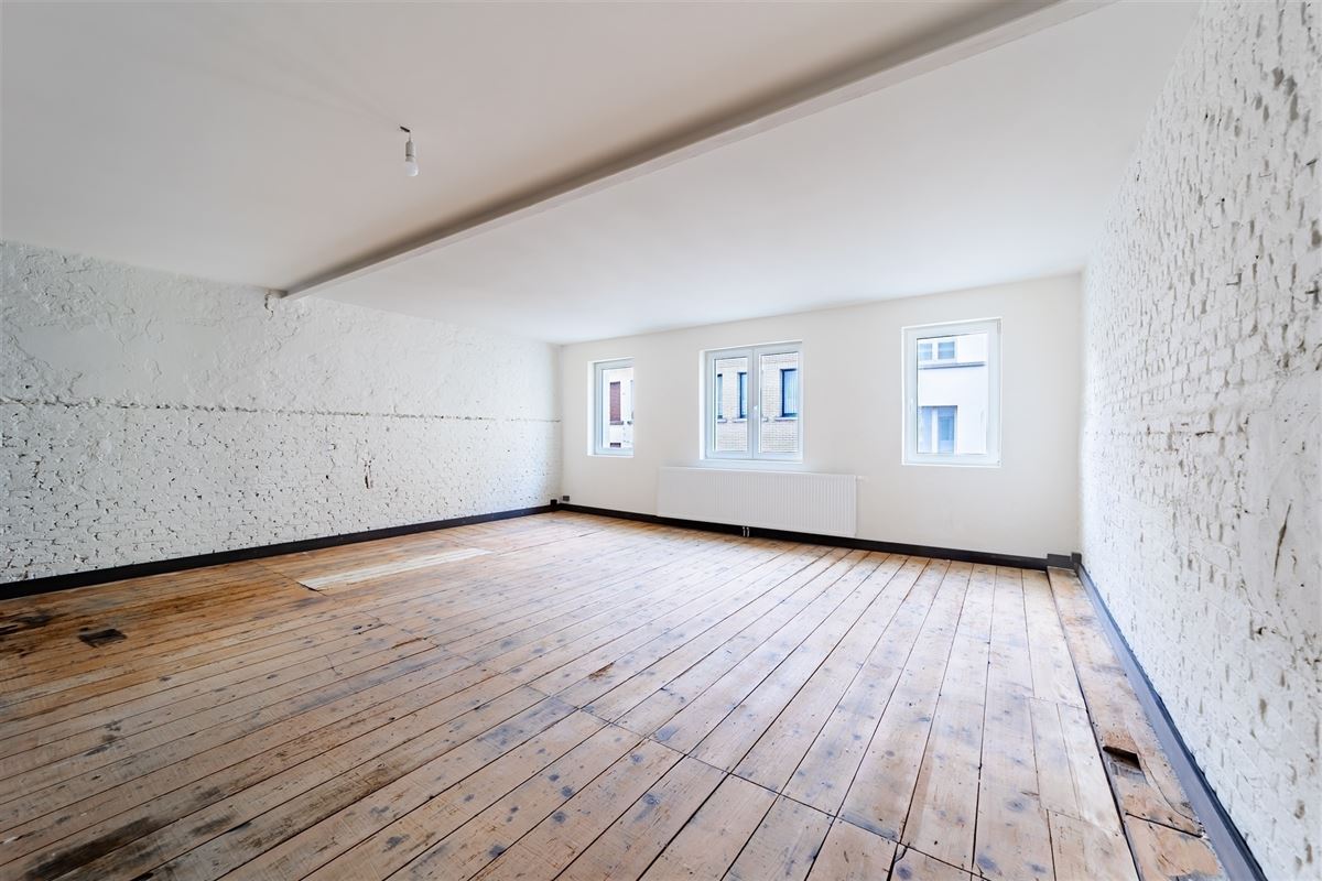 Atelier / polyvalente ruimte met loftallure