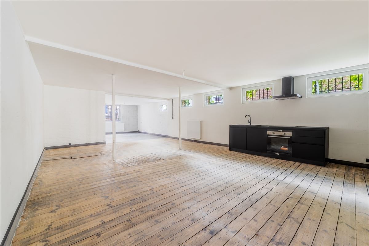 Atelier / polyvalente ruimte met loftallure