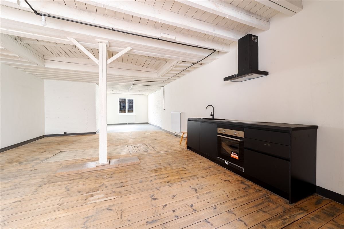 Atelier / polyvalente ruimte met loftallure