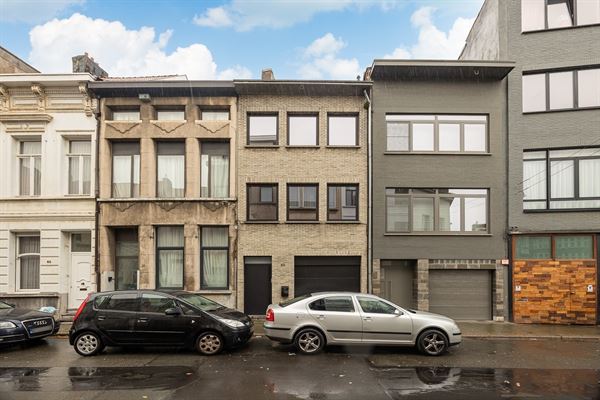 Instapklare woning met 3 tot 5 slk, tuin én garage