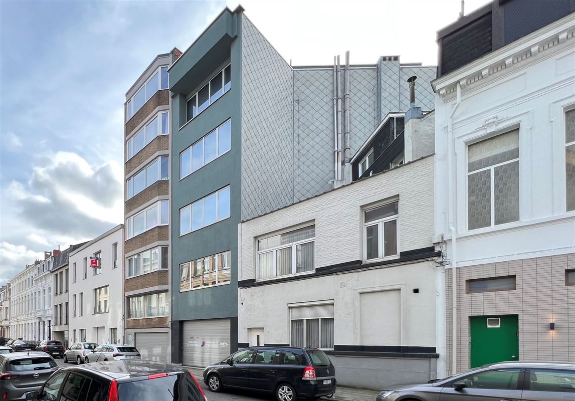 Kantoorgebouw / conversie tot 7 appartementen mogelijk