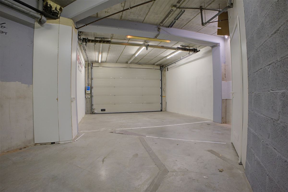 Kantoorgebouw / conversie tot 7 appartementen mogelijk