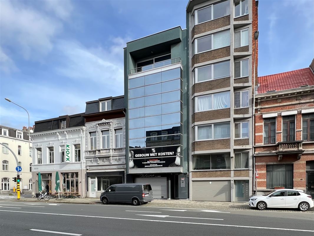 Kantoorgebouw / conversie tot 7 appartementen mogelijk