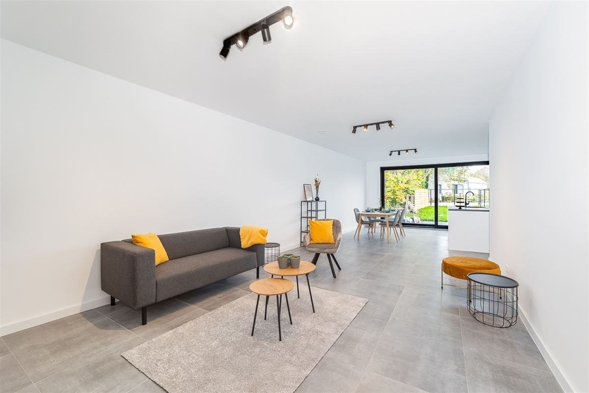 Nieuwbouw glvl appartement met tuin en P