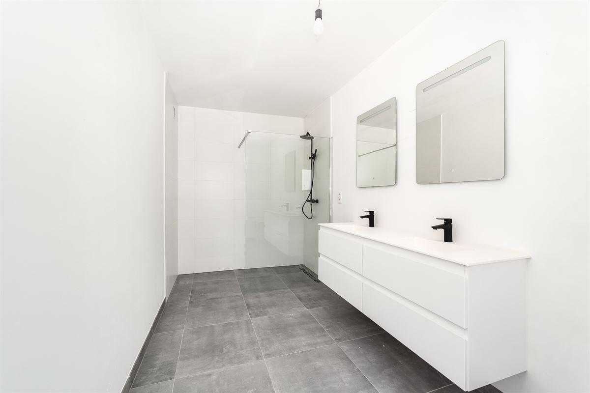 Duplex nieuwbouw appartement 2 slpk met terras en P