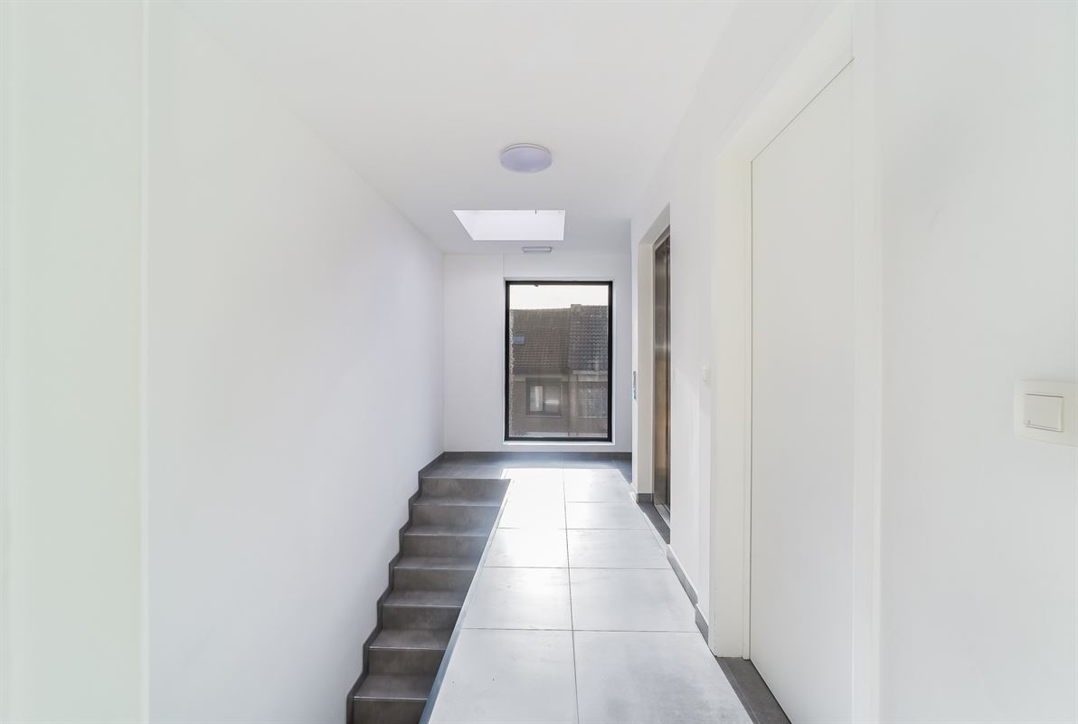 Duplex nieuwbouw appartement 2 slpk met terras en P