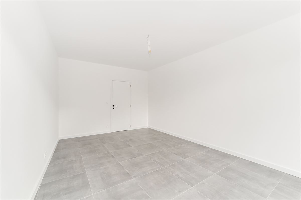 Nieuwbouw appartement 2 slpk met terras en P