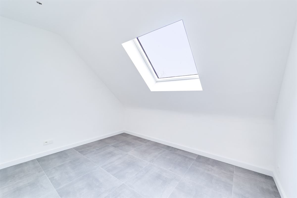 Nieuwbouw appartement 2 slpk met terras en P