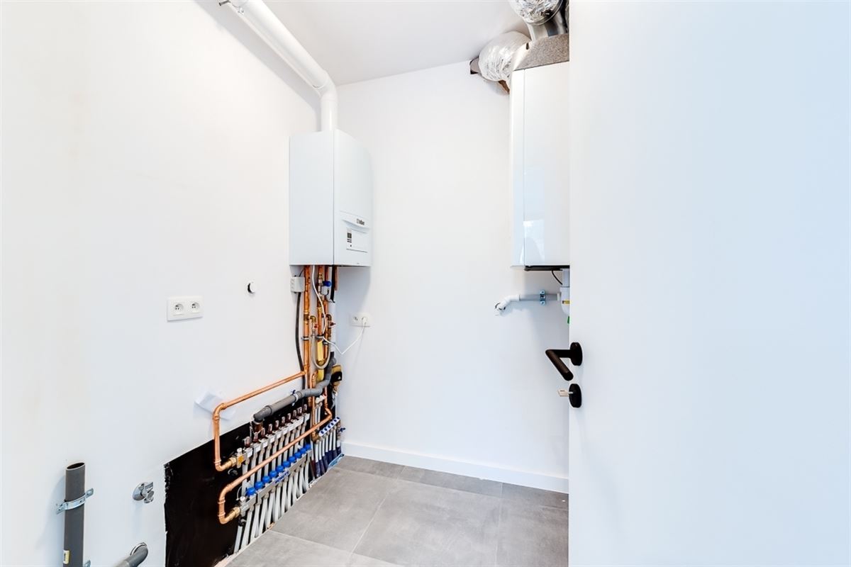 Nieuwbouw glvl appartement met tuin en P