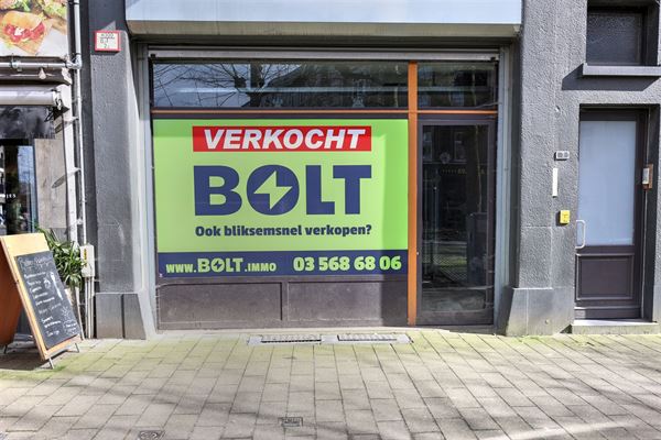 Opbrengsteigendom - handel + 3 appartementen