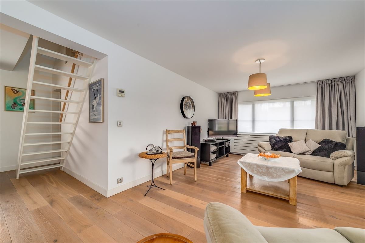 Woning met magazijn (649m²) op 2.749m² in Wommelgem