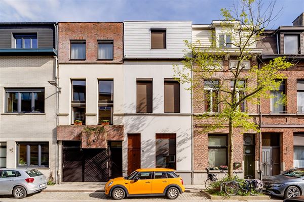Huis met 3-4 slaapkamers in leuke wijk in Borgerhout