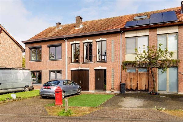 Leuke op te frissen woning met grote tuin op 482 m²