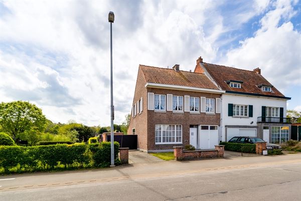 Op te frissen HOB met 2-3 slk op een perceel van 648 m²