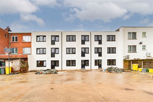 Gerenoveerd gelijkvloers appartement met terras en tuin centrum Turnhout