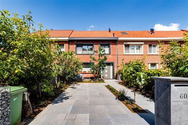Instapklaar huis op toplocatie met vier slaapkamers